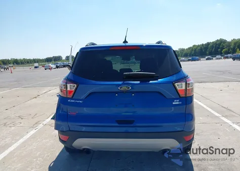 2018 Ford Escape Se z USA, uszkodzony, nr VIN 1FMCU9GD8JUD49721